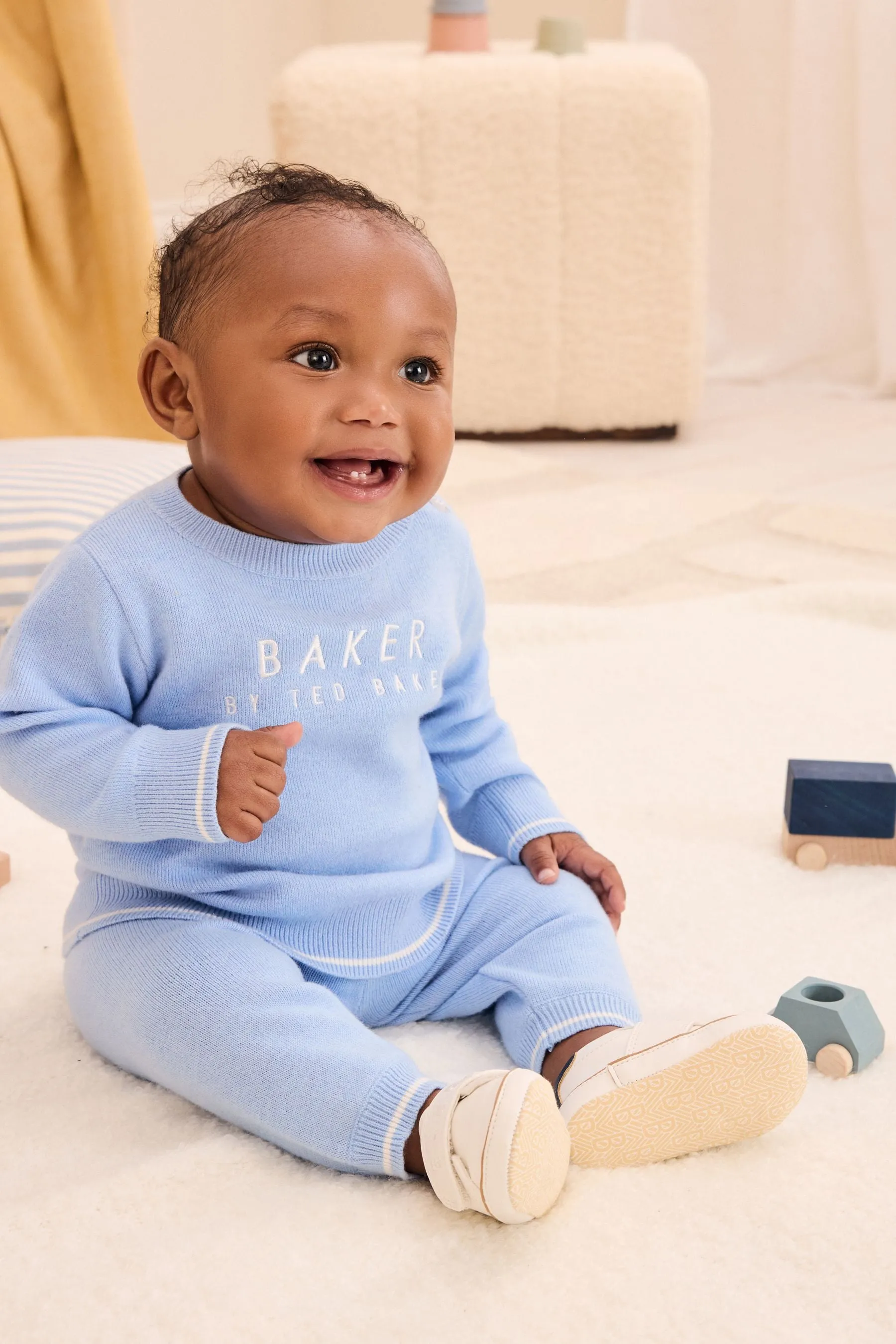 Baker by Ted Baker Set Top e Joggers in maglia    