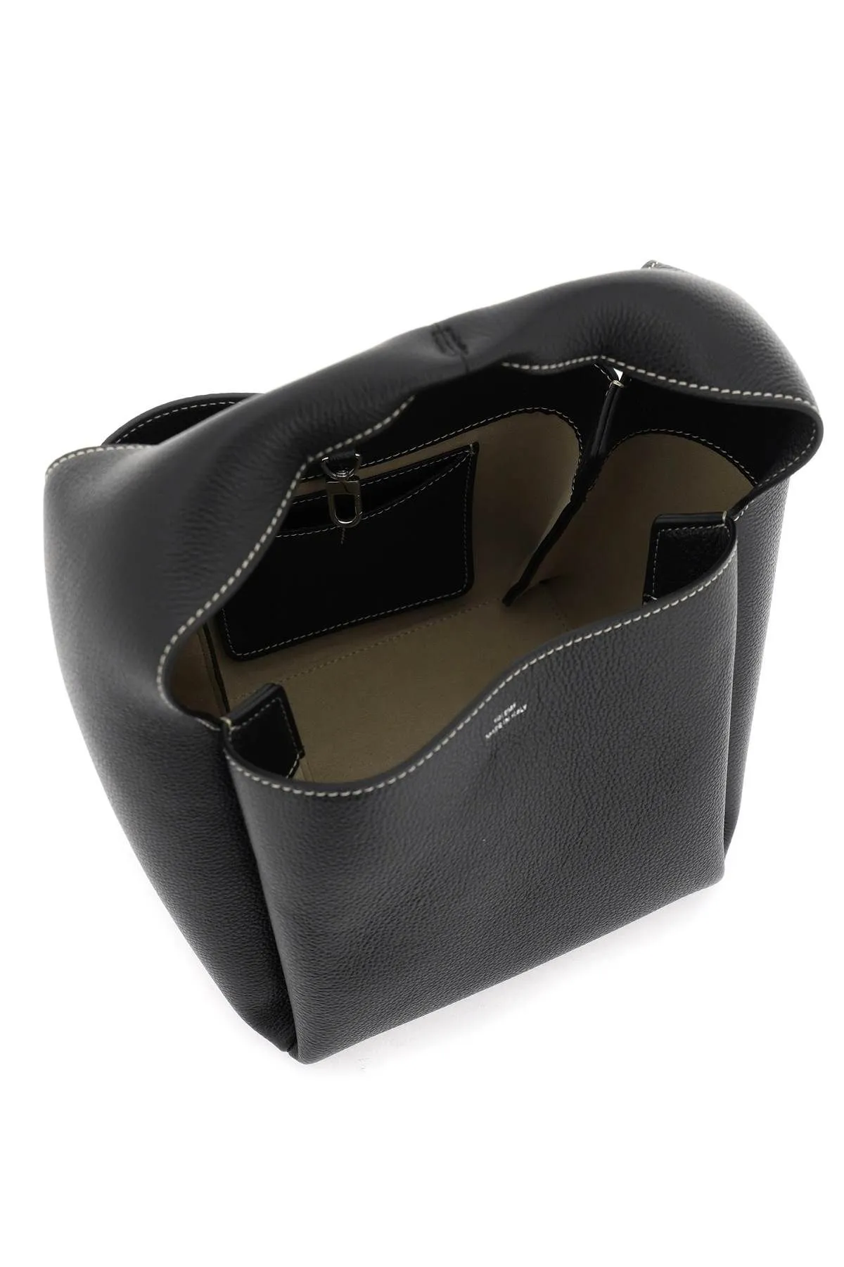Borsa a secchiello in pelle martellata