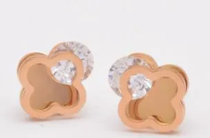 Eleganti orecchini a bottone con strass, ART510, oro rosa