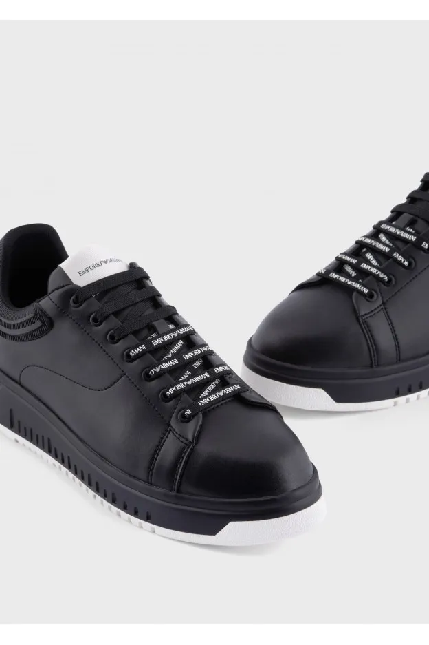 Emporio Armani Sneakers in pelle soft con retro in gomma