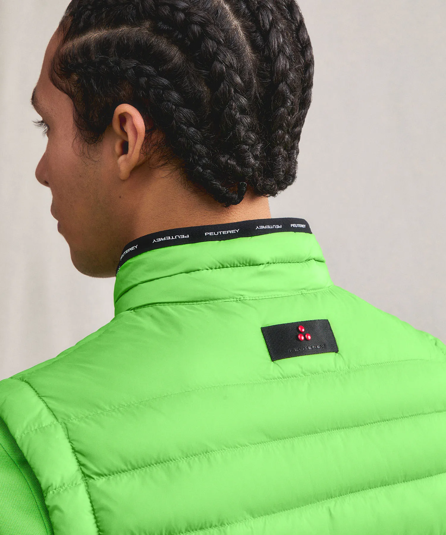 Gilet imbottito superleggero e semilucido