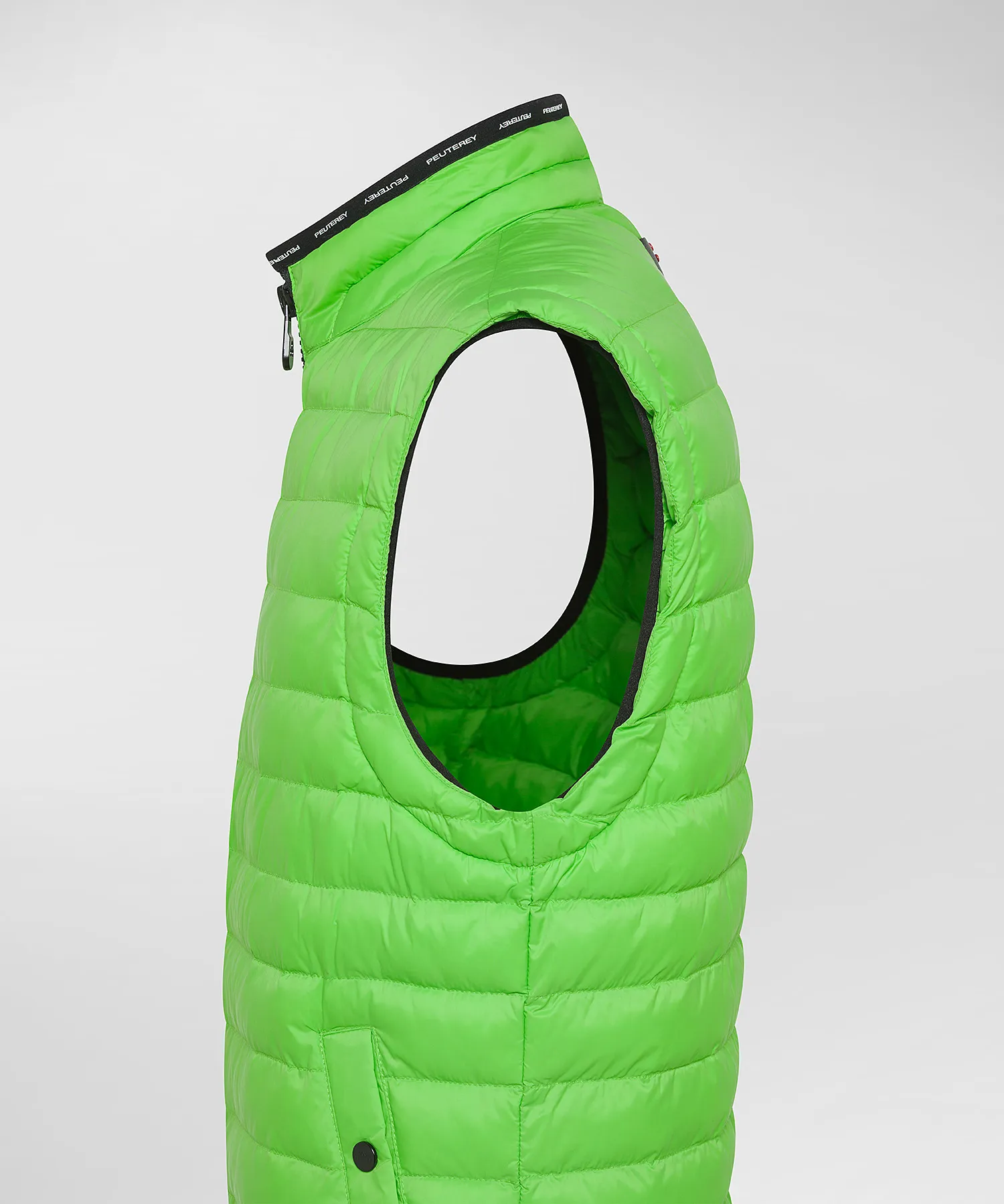 Gilet imbottito superleggero e semilucido