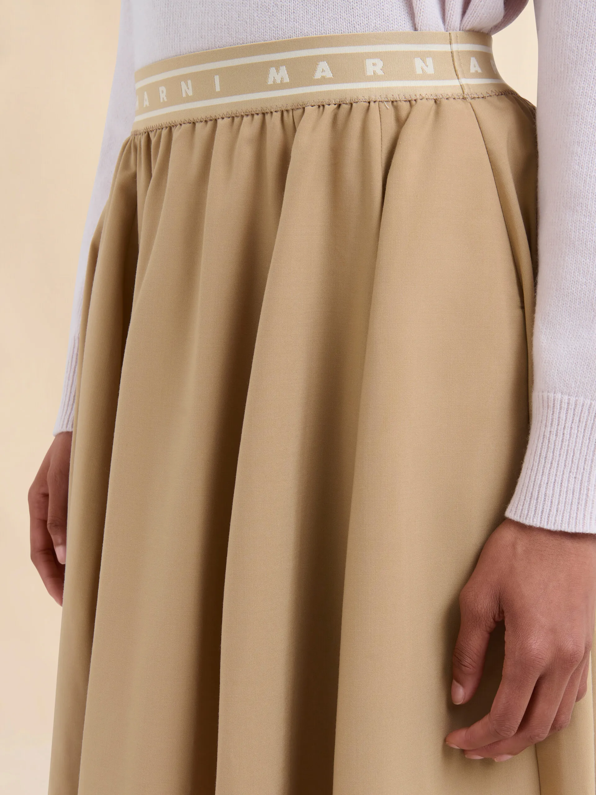 Gonna midi in mista lana beige con ricamo Marni Symbol