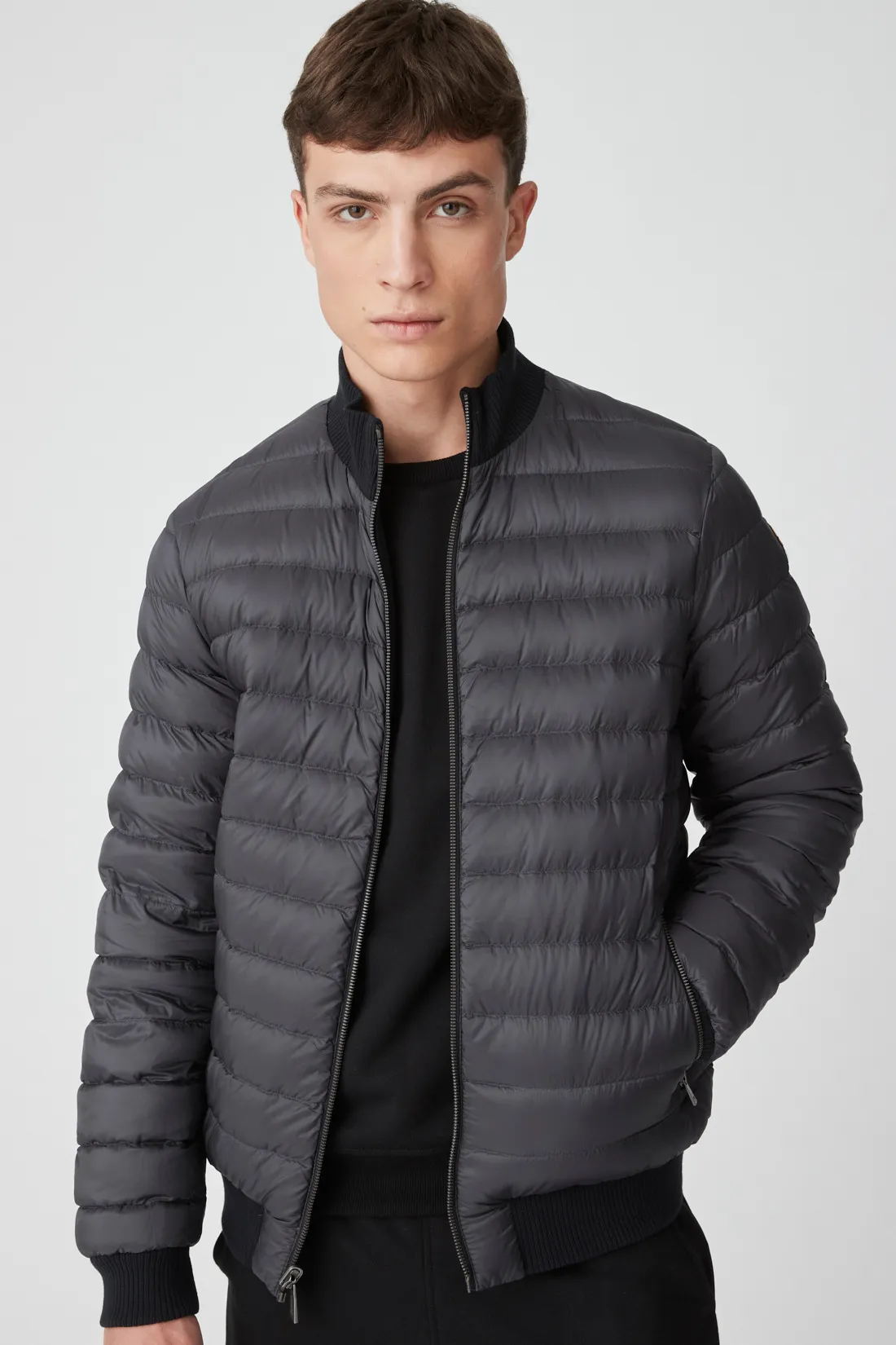 JIMIZ – Reversible black bomber