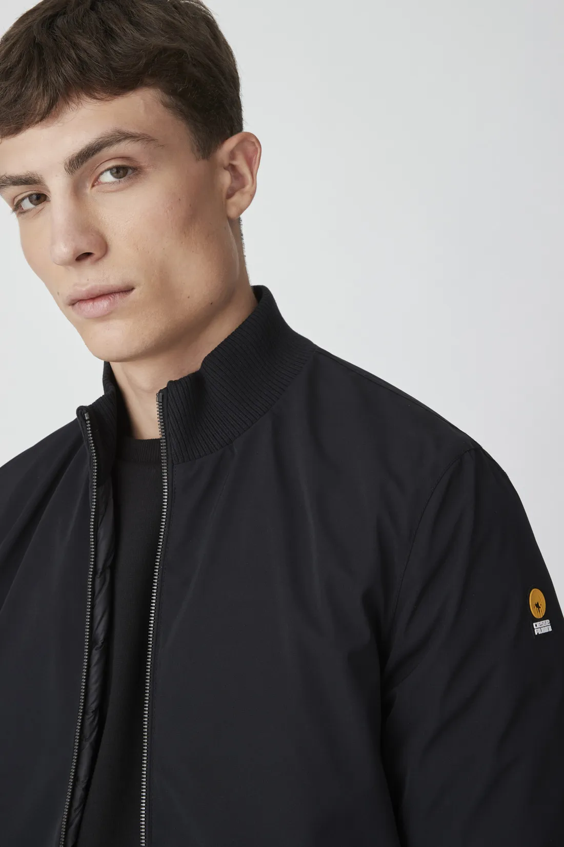 JIMIZ – Reversible black bomber