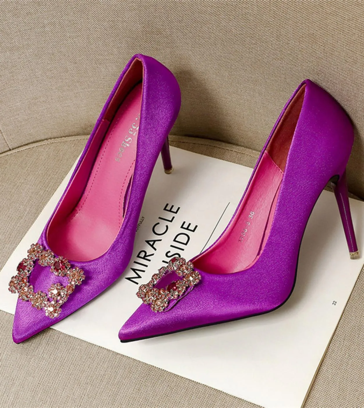 Scarpe Donna 2022 Designer Luxury Crystal Scarpe con tacco alto Donna 2022 Luxury 2023