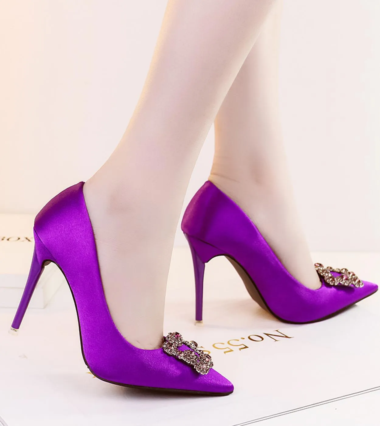 Scarpe Donna 2022 Designer Luxury Crystal Scarpe con tacco alto Donna 2022 Luxury 2023