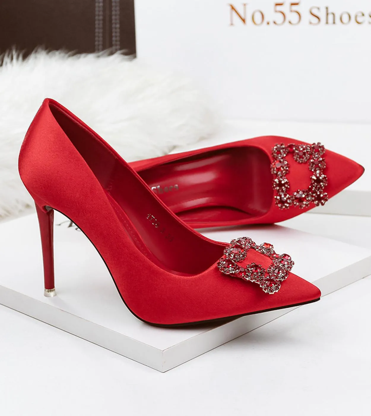 Scarpe Donna 2022 Designer Luxury Crystal Scarpe con tacco alto Donna 2022 Luxury 2023