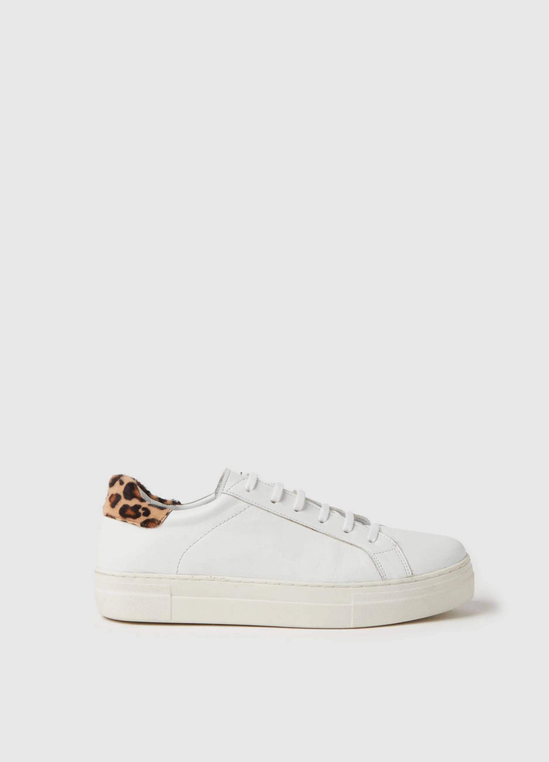 Sneakers con dettaglio animalier